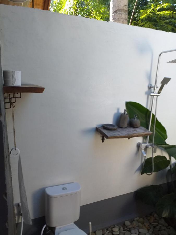 The Geckos Homestay Kelimutu Exterior foto