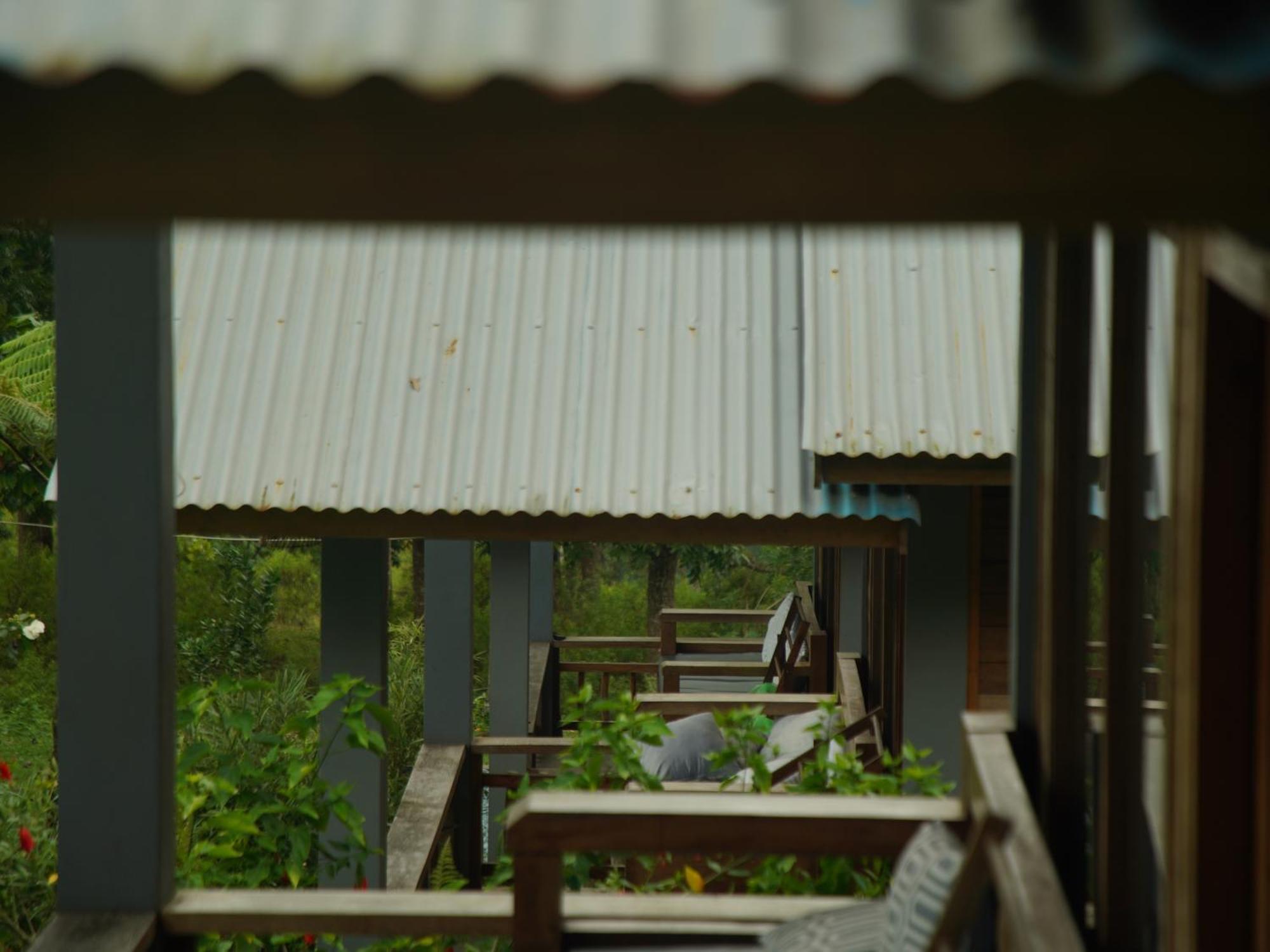 The Geckos Homestay Kelimutu Quarto foto