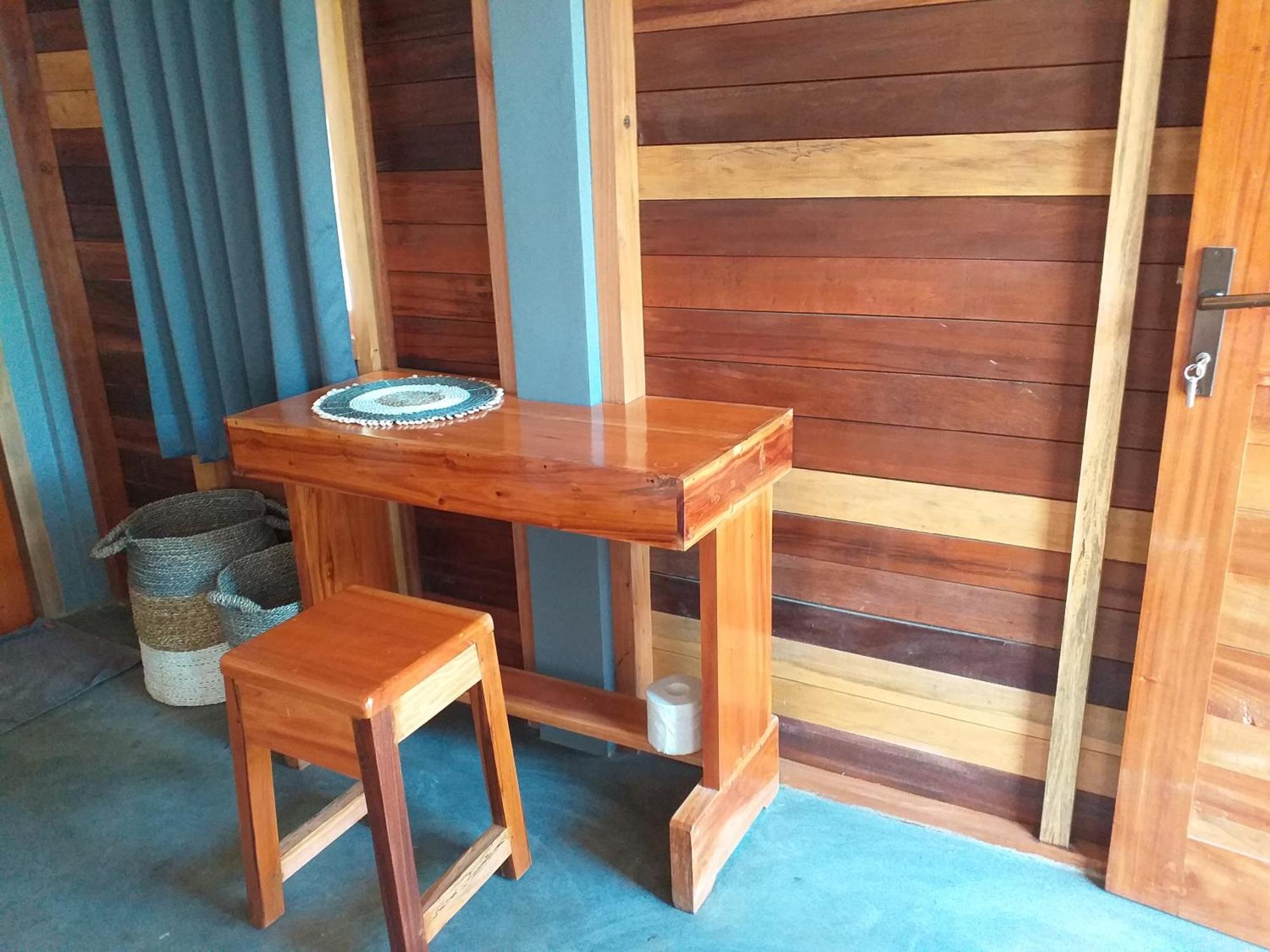 The Geckos Homestay Kelimutu Quarto foto